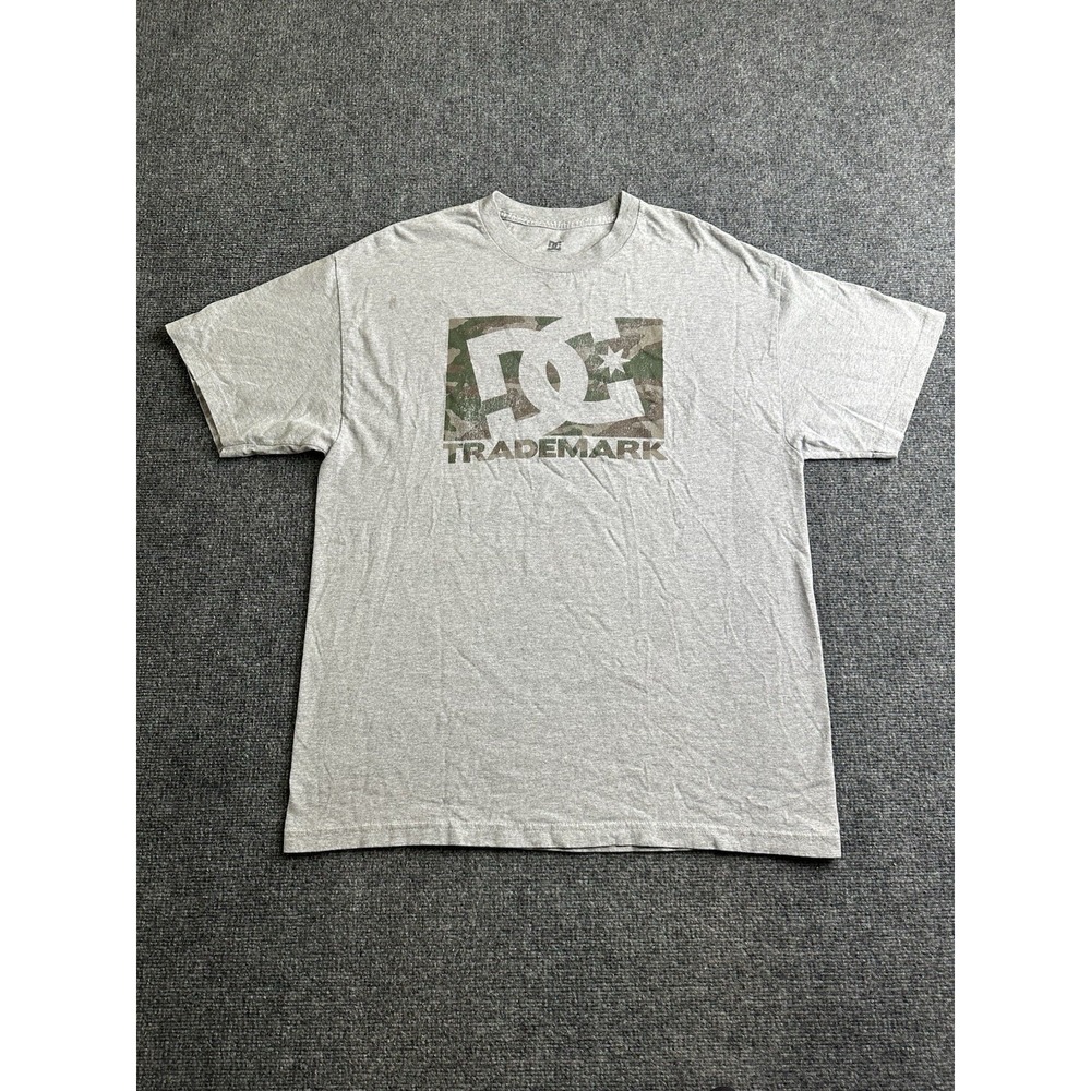 Men's DC Shoes Trademark Camo Logo Graphic T-Shirt Gray, Size XL